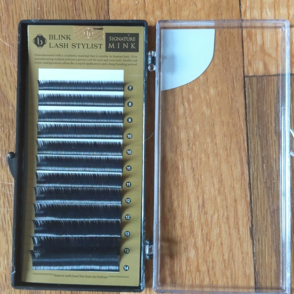 Brand new Blink Lash Stylist Lashes.